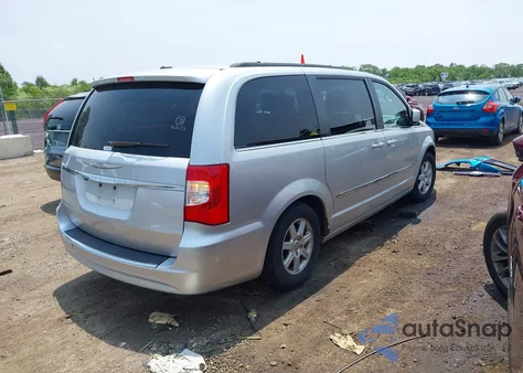 2011 Chrysler Town & Country Touring z USA, uszkodzony, nr VIN 2A4RR5DG0BR798312